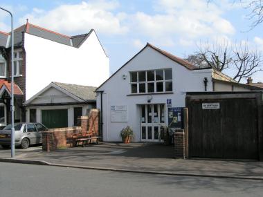 Aldersbrook Library